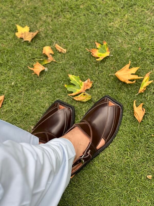 Guloor - Chocolate Brown - Image 3