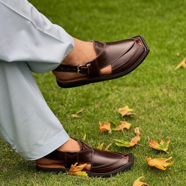 Guloor - Chocolate Brown